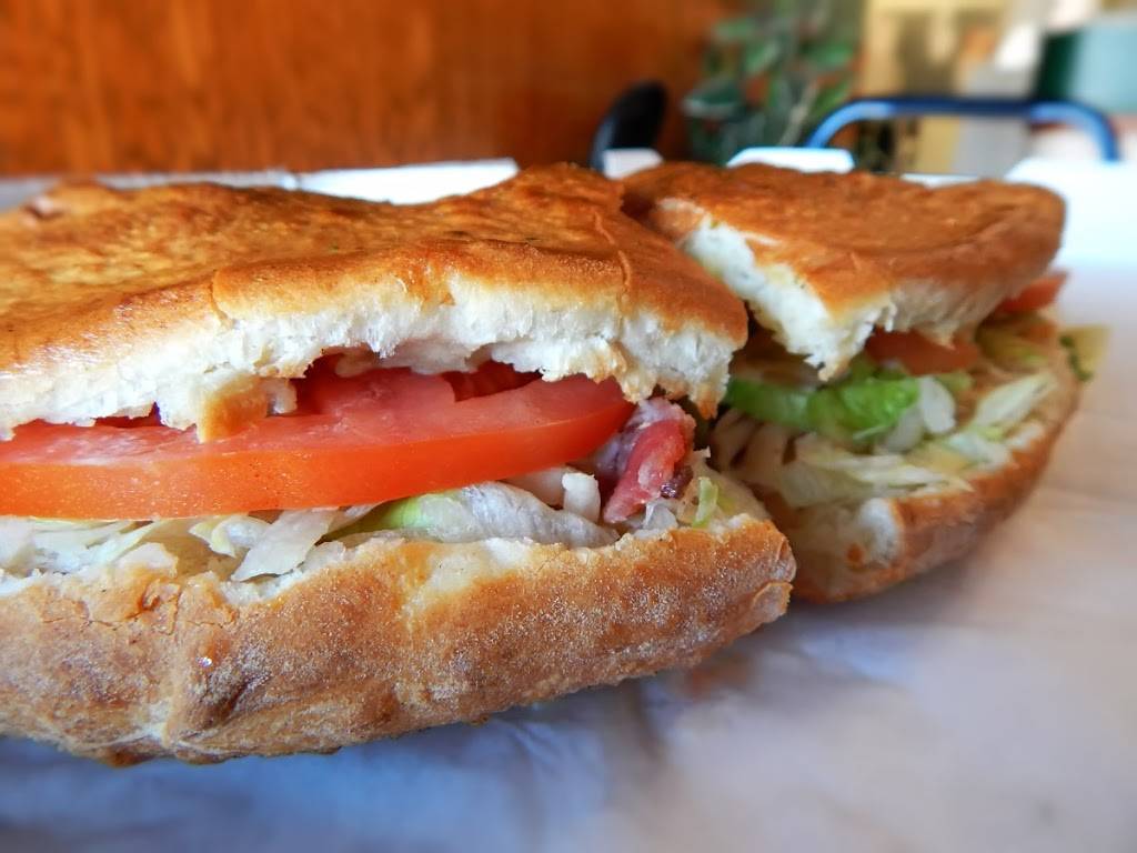 Eudicis Pizza | restaurant | 404 E Midland St b, Bay City, MI 48706, USA | 9898924222 OR +1 989-892-4222