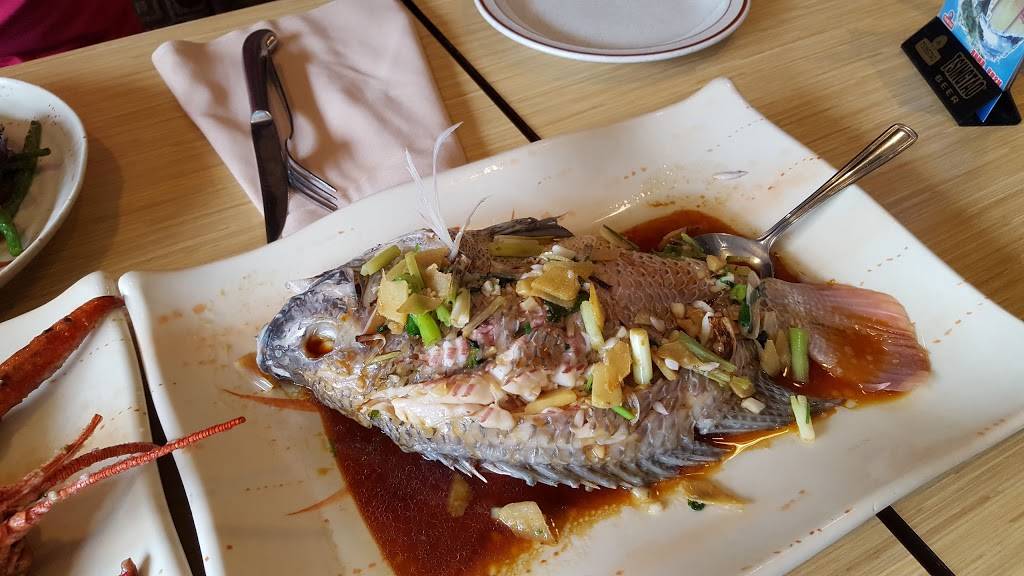 Dragon Court Restaurant | restaurant | 988 King St W, Hamilton, ON L8S 1L1, Canada | 9055221999 OR +1 905-522-1999