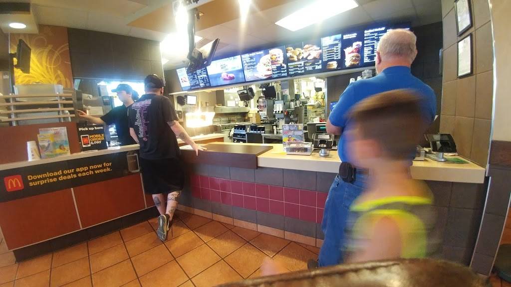 McDonalds | cafe | 178 US-64, Ocoee, TN 37361, USA | 4233389077 OR +1 423-338-9077