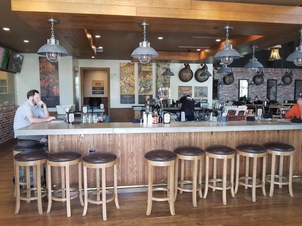 The Public House by Evans Brewing Co | restaurant | 7511 Edinger Ave, Huntington Beach, CA 92647, USA | 7149021771 OR +1 714-902-1771