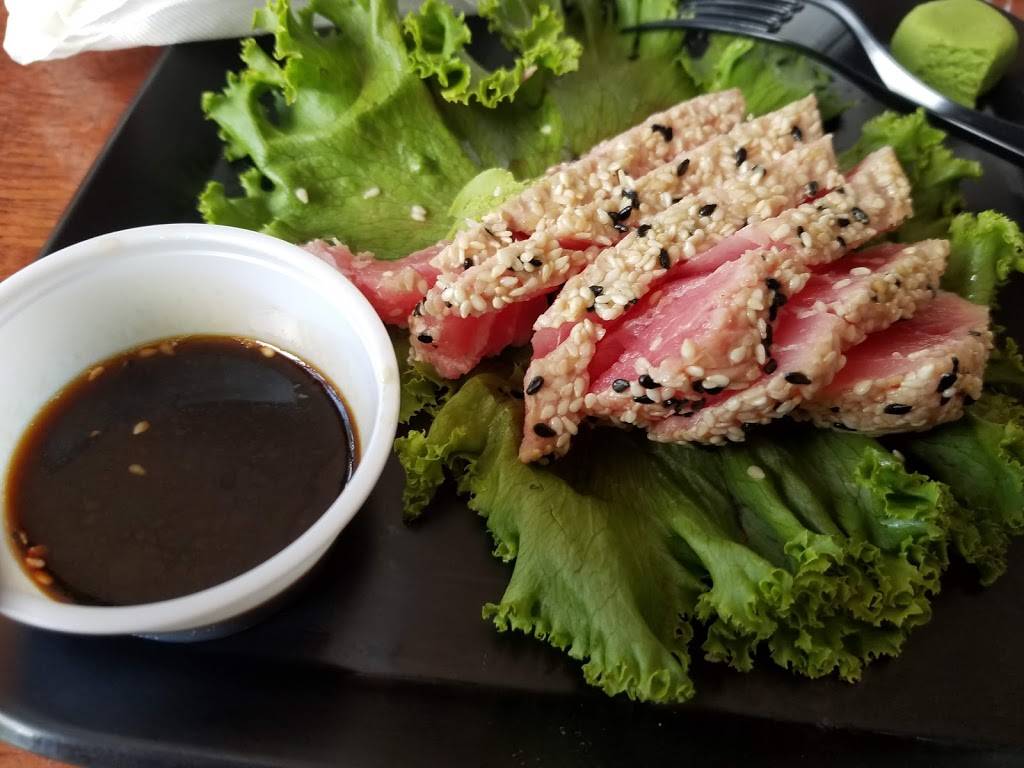 Gator Bay Marina/ Bar & Grill | restaurant | 10320 County Rd 44, Leesburg, FL 34788, USA | 3523652177 OR +1 352-365-2177