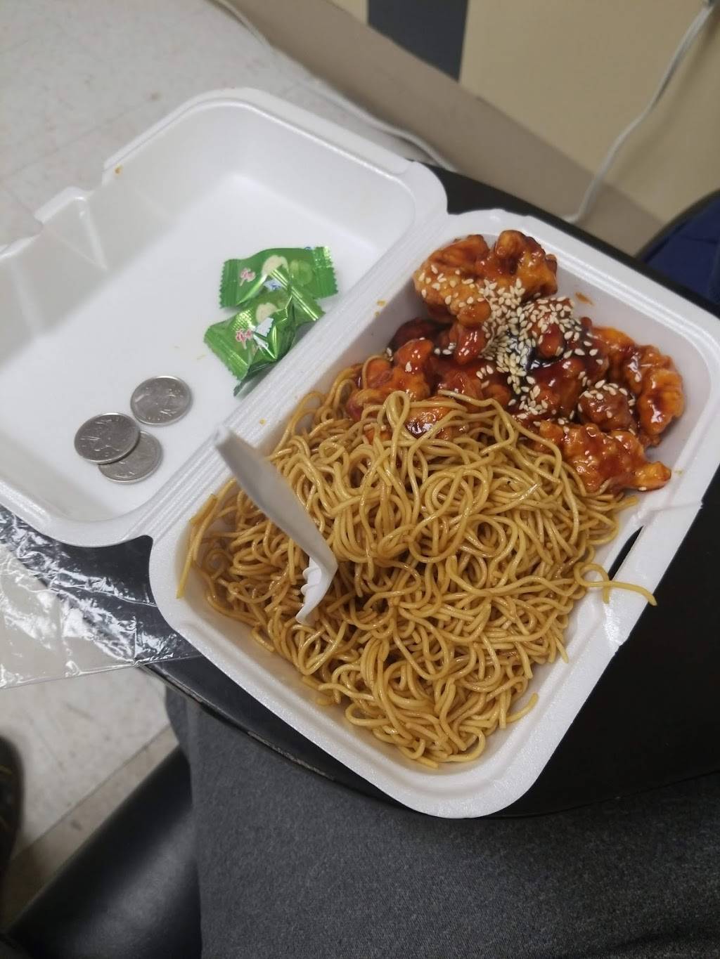 Hot Wok Chinese Restaurant | restaurant | 477 Grove St E, Barrie, ON L4M 5Y9, Canada | 7057351666 OR +1 705-735-1666