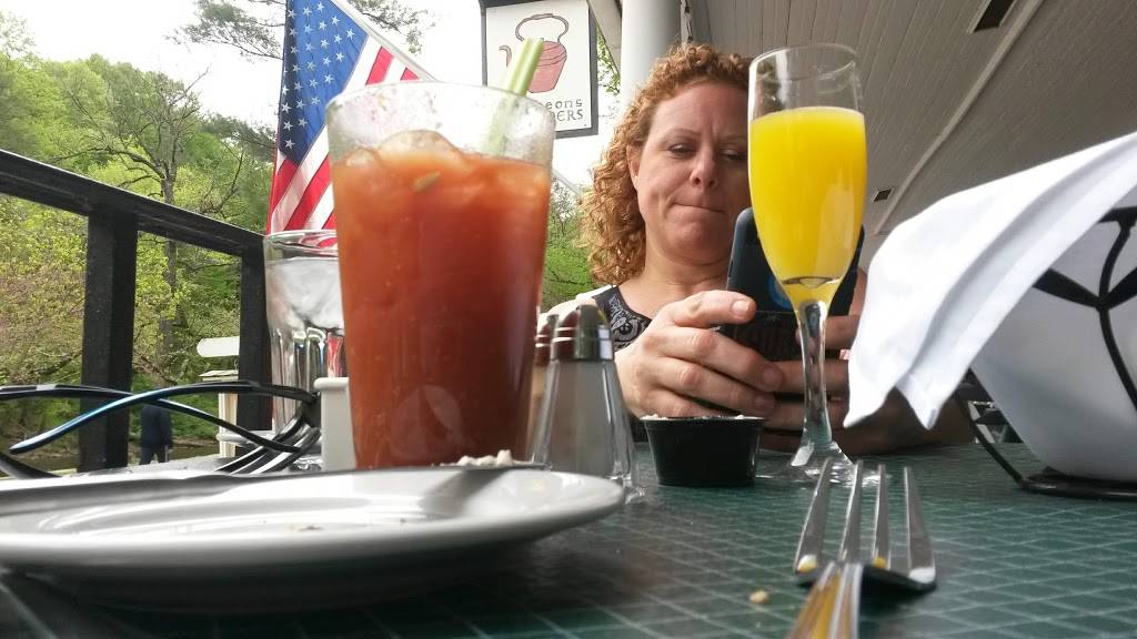 Valley Green Inn | restaurant | Valley Green Rd, Philadelphia, PA 19128, USA | 2152471730 OR +1 215-247-1730