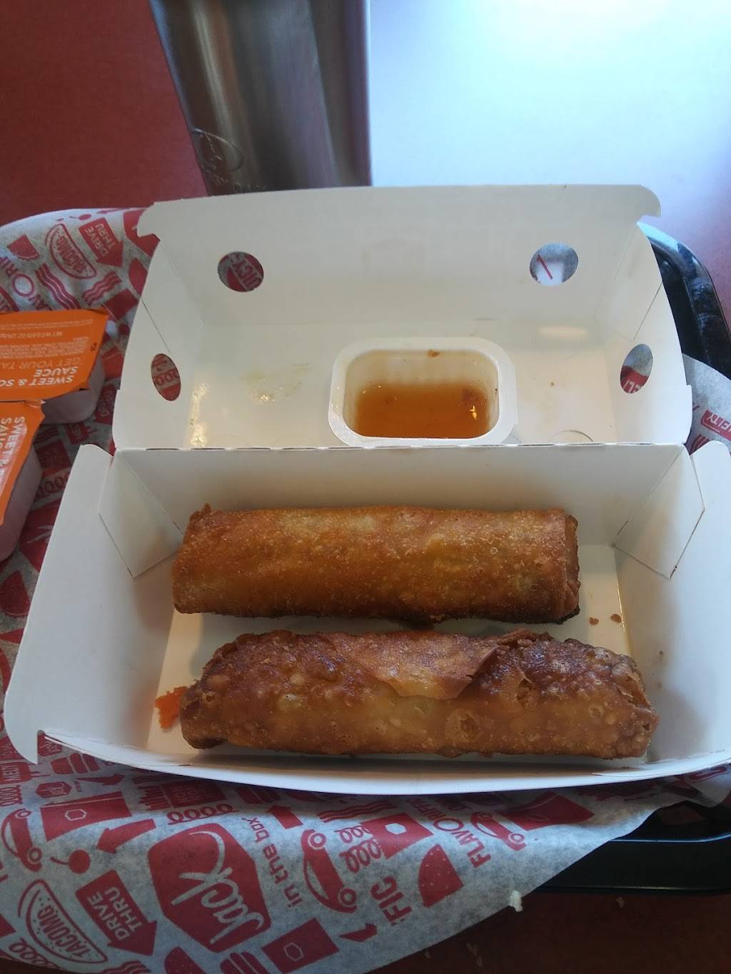 Jack in the Box | restaurant | 2401 SE Green Oaks Blvd, Arlington, TX 76018, USA | 8173753756 OR +1 817-375-3756