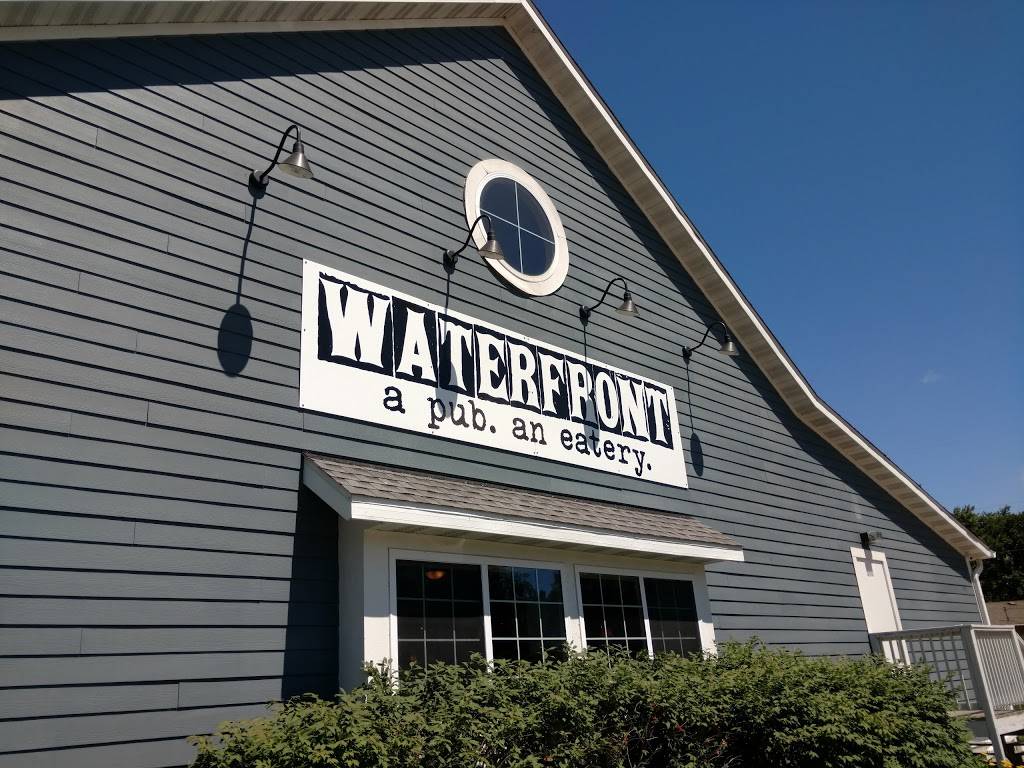 Waterfront Pub & Grill | restaurant | 408 State Rd 50, Delavan, WI 53115, USA | 2627284700 OR +1 262-728-4700