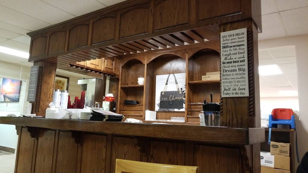 Italianos Restaurant | restaurant | 5442 River Oaks Blvd, River Oaks, TX 76114, USA | 8177207388 OR +1 817-720-7388