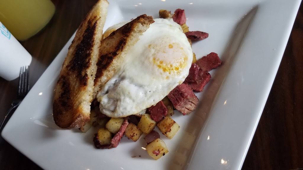 Hi Hat Public House | restaurant | 2121 E 6th St, Austin, TX 78702, USA | 5124788700 OR +1 512-478-8700