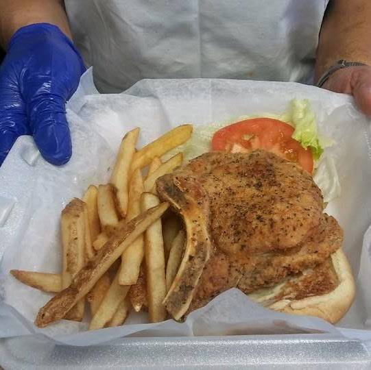 Pollys Restaurant | restaurant | 4024 W Mercury Blvd A, Hampton, VA 23666, USA | 7572246067 OR +1 757-224-6067