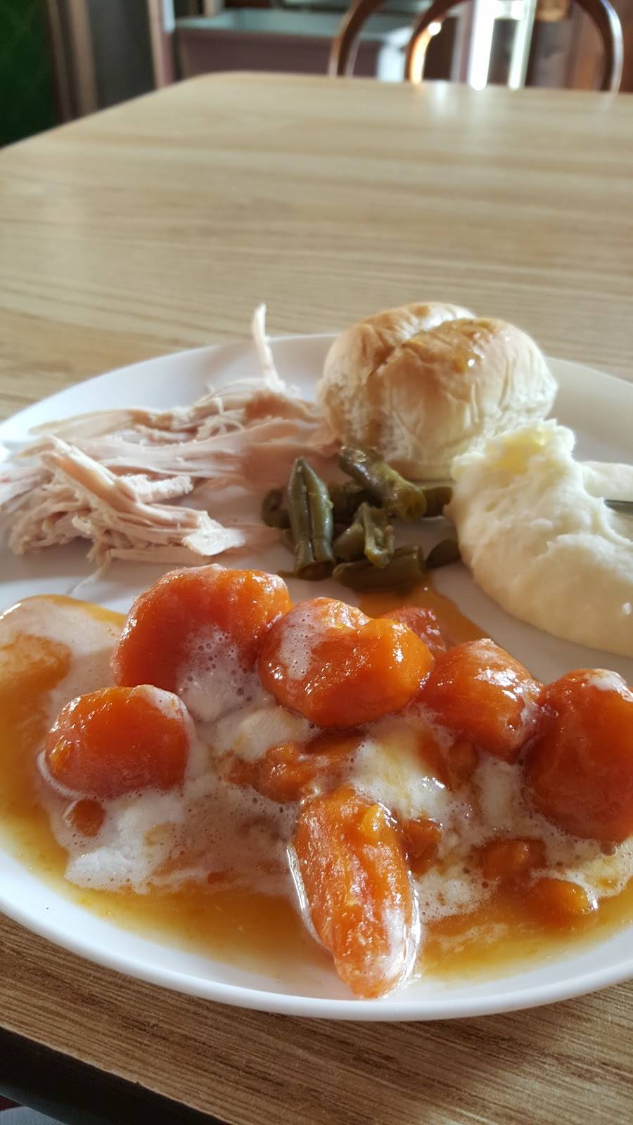 Bobbie Jos Diner | restaurant | 131 E Main Cross St, Edinburgh, IN 46124, USA | 8125266767 OR +1 812-526-6767