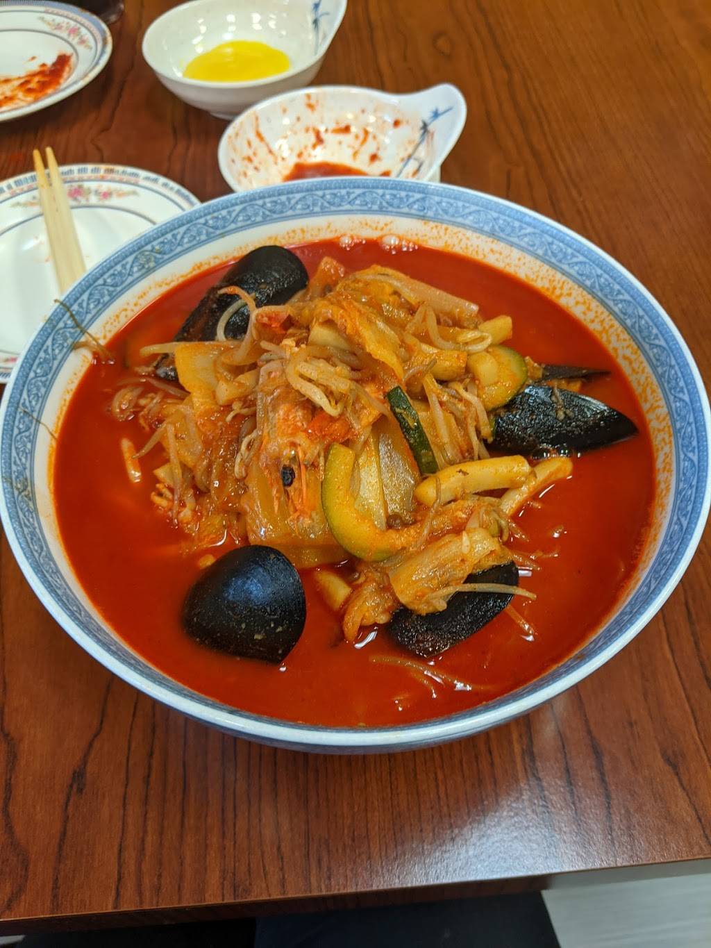 Manna Noodle House | restaurant | 9887 Long Point Rd, Houston, TX 77055, USA | 7134676965 OR +1 713-467-6965