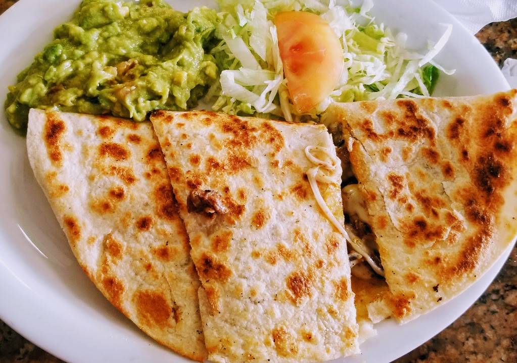 Ruchis Mexican Grill | restaurant | 3202 S Loop W, Houston, TX 77025, USA | 7136673131 OR +1 713-667-3131