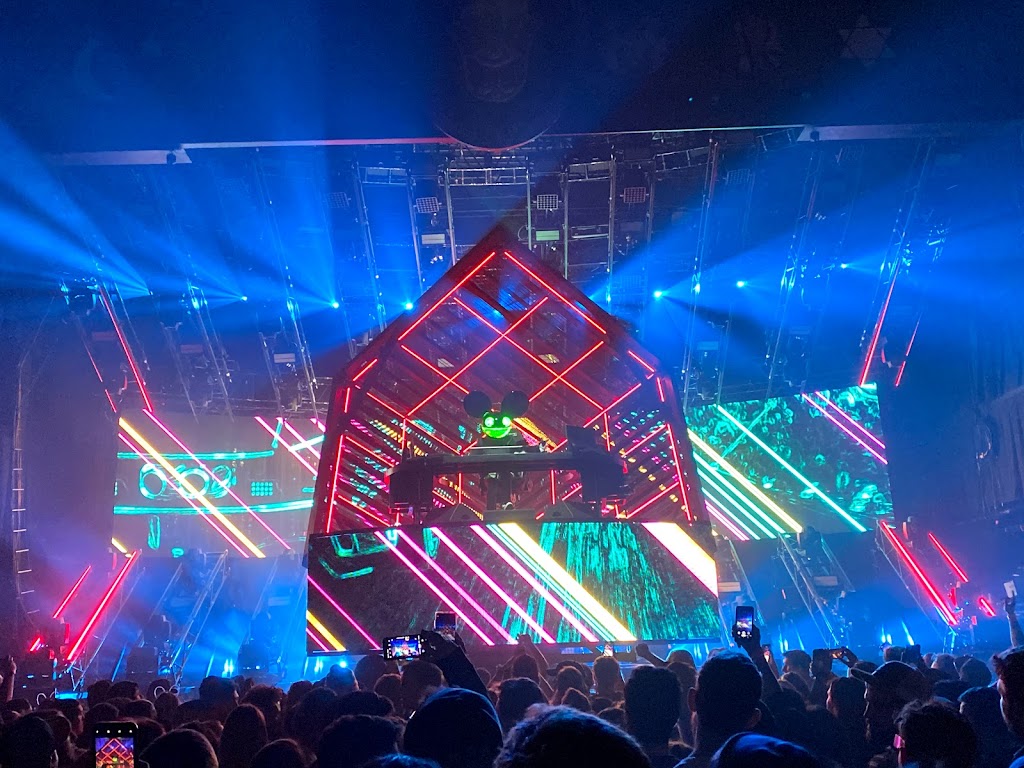 House of Blues Boston | night club | 15 Lansdowne St, Boston, MA 02215, USA | 8886932583 OR +1 888-693-2583