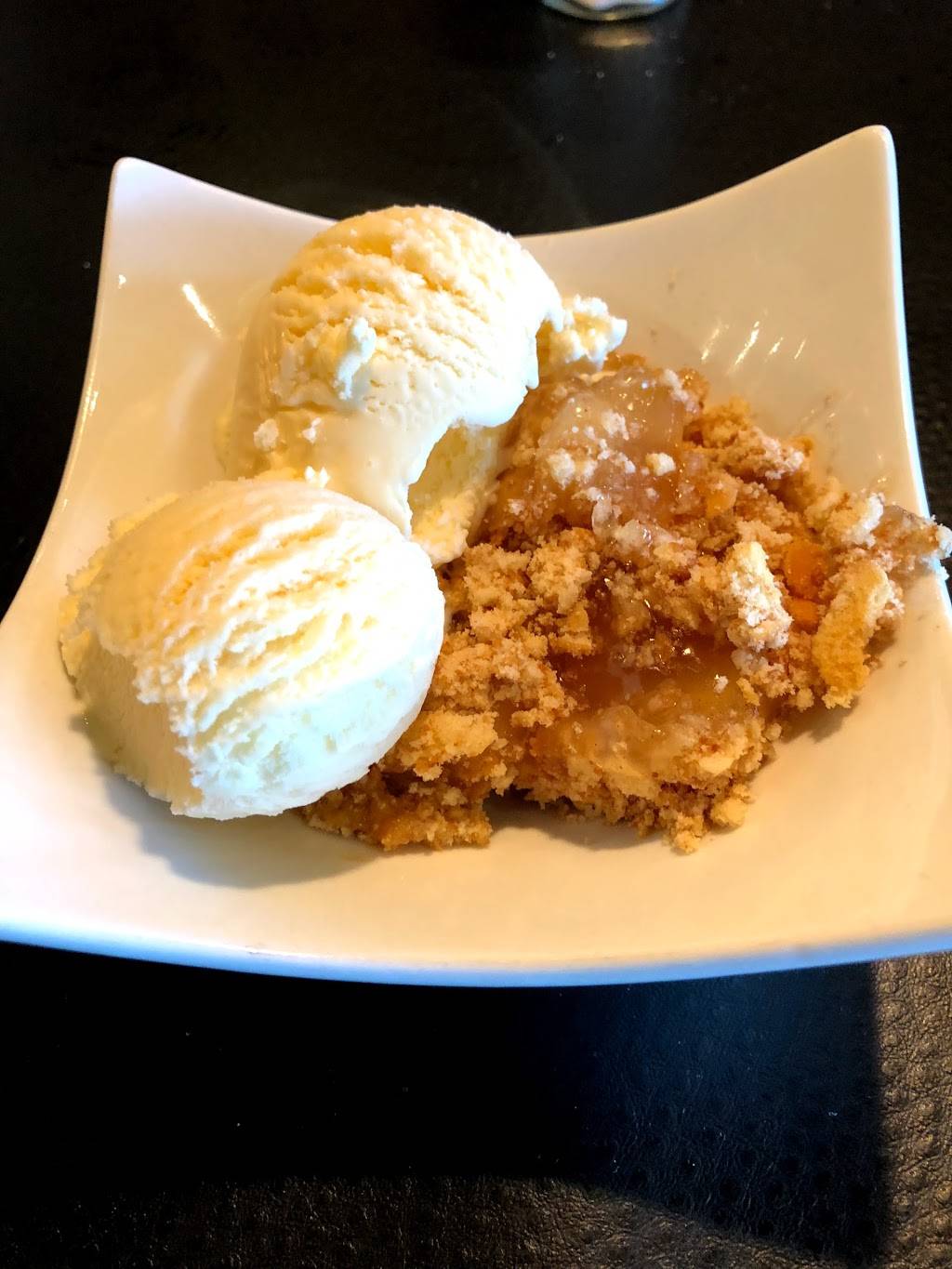 Chillfire Bar & Grill | restaurant | 121 Cross Center Rd, Denver, NC 28037, USA | 7048272121 OR +1 704-827-2121