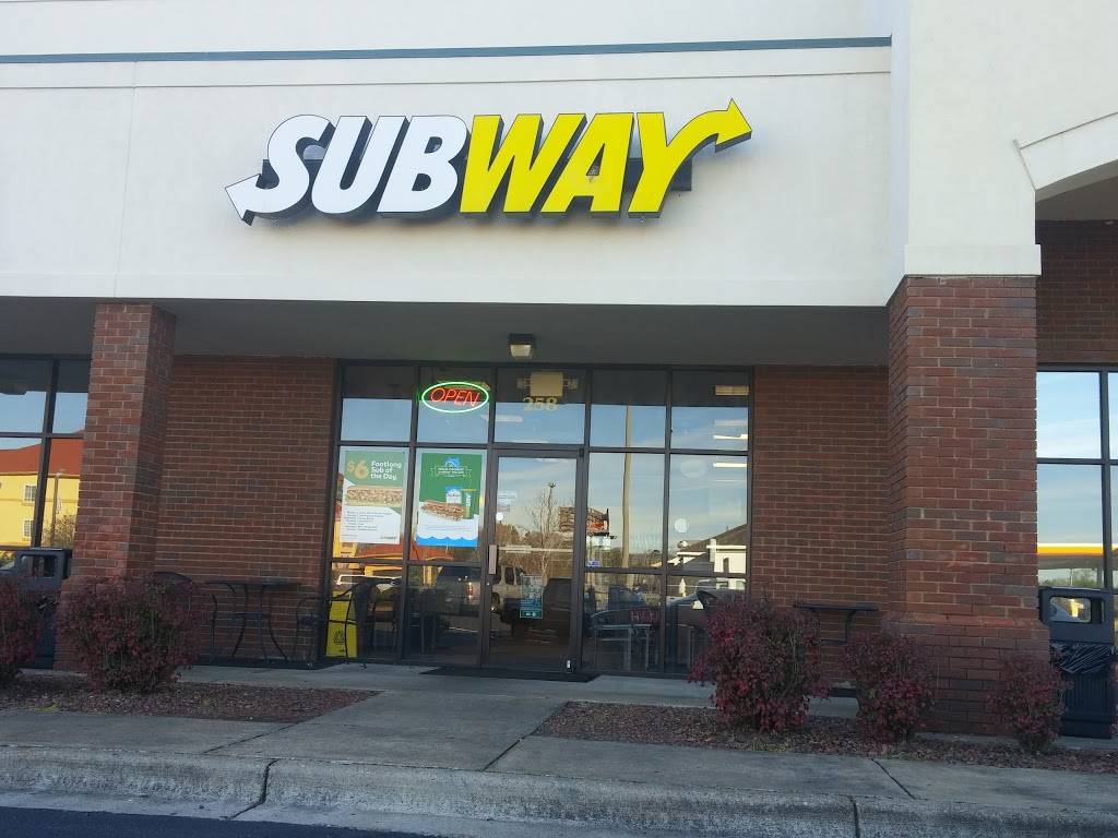 Subway Restaurants | restaurant | 258 Interstate Commercial Park, Prattville, AL 36066, USA | 3343584950 OR +1 334-358-4950