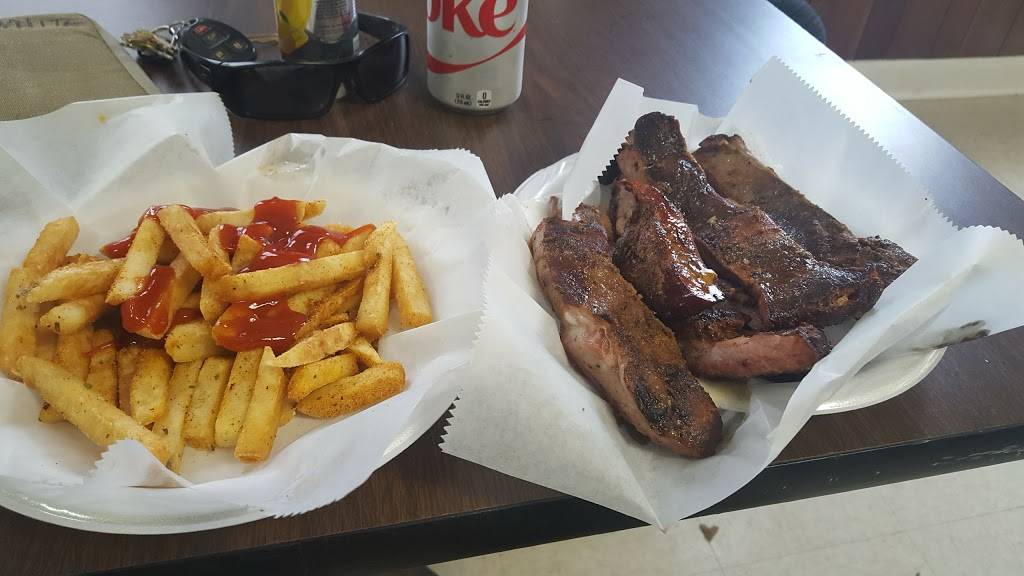 In Good Taste - Leisure Center | restaurant | 2403, W Parade, Blackstone, VA 23824, USA | 4342922523 OR +1 434-292-2523