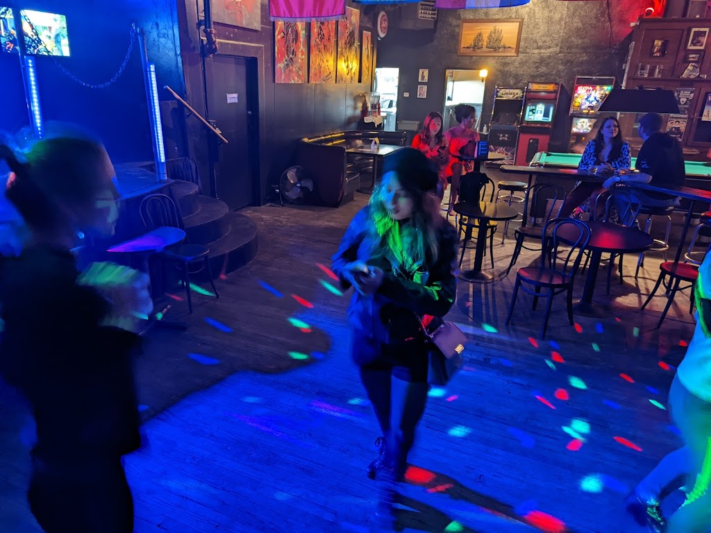 Surly Wench Pub | night club | 424 N 4th Ave, Tucson, AZ 85705, USA | 5208820009 OR +1 520-882-0009