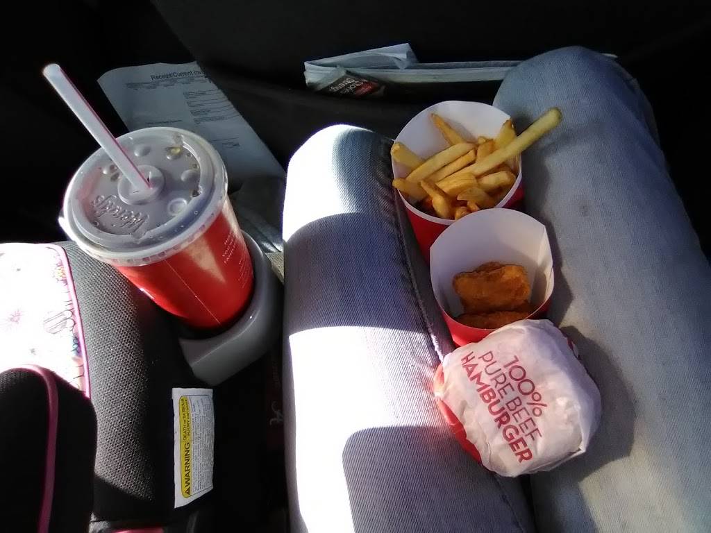 Wendys | restaurant | 1403 County Park Rd, Scottsboro, AL 35769, USA | 2562593710 OR +1 256-259-3710
