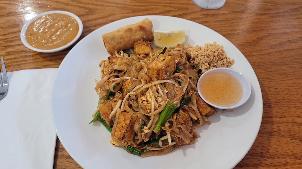 Jai Thai | restaurant | 9803 W Bell Rd, Sun City, AZ 85351, USA | 4806354801 OR +1 480-635-4801