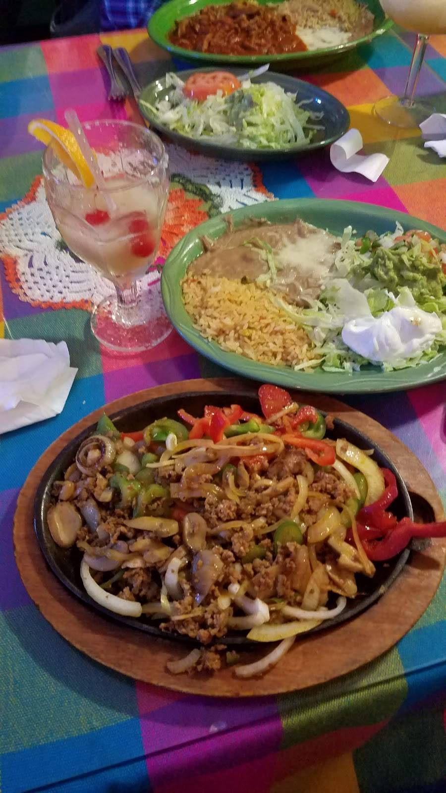Los Aztecas II | restaurant | 975 Galena Square Dr, Galena, IL 61036, USA | 8157779066 OR +1 815-777-9066