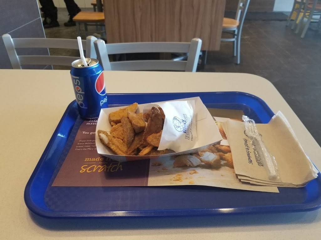 Mary Browns Chicken & Taters | restaurant | 150 Sidney St, Belleville, ON K8P 5E2, Canada | 6139670202 OR +1 613-967-0202