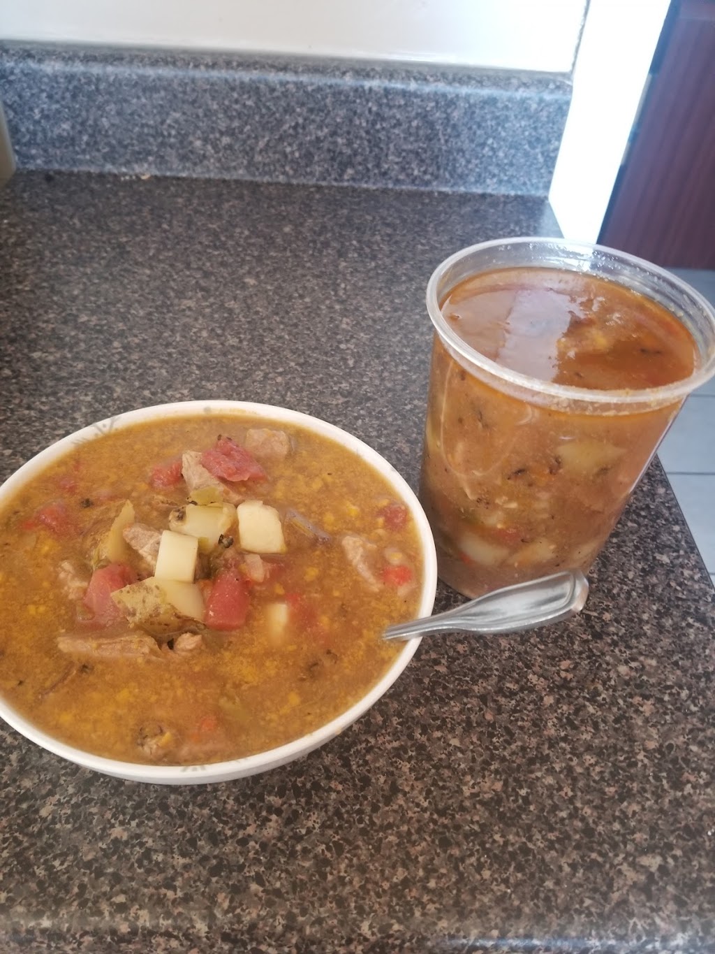 Juanis Kitchen | restaurant | 5010 Cutler Ave NE, Albuquerque, NM 87110, USA | 5054149777 OR +1 505-414-9777