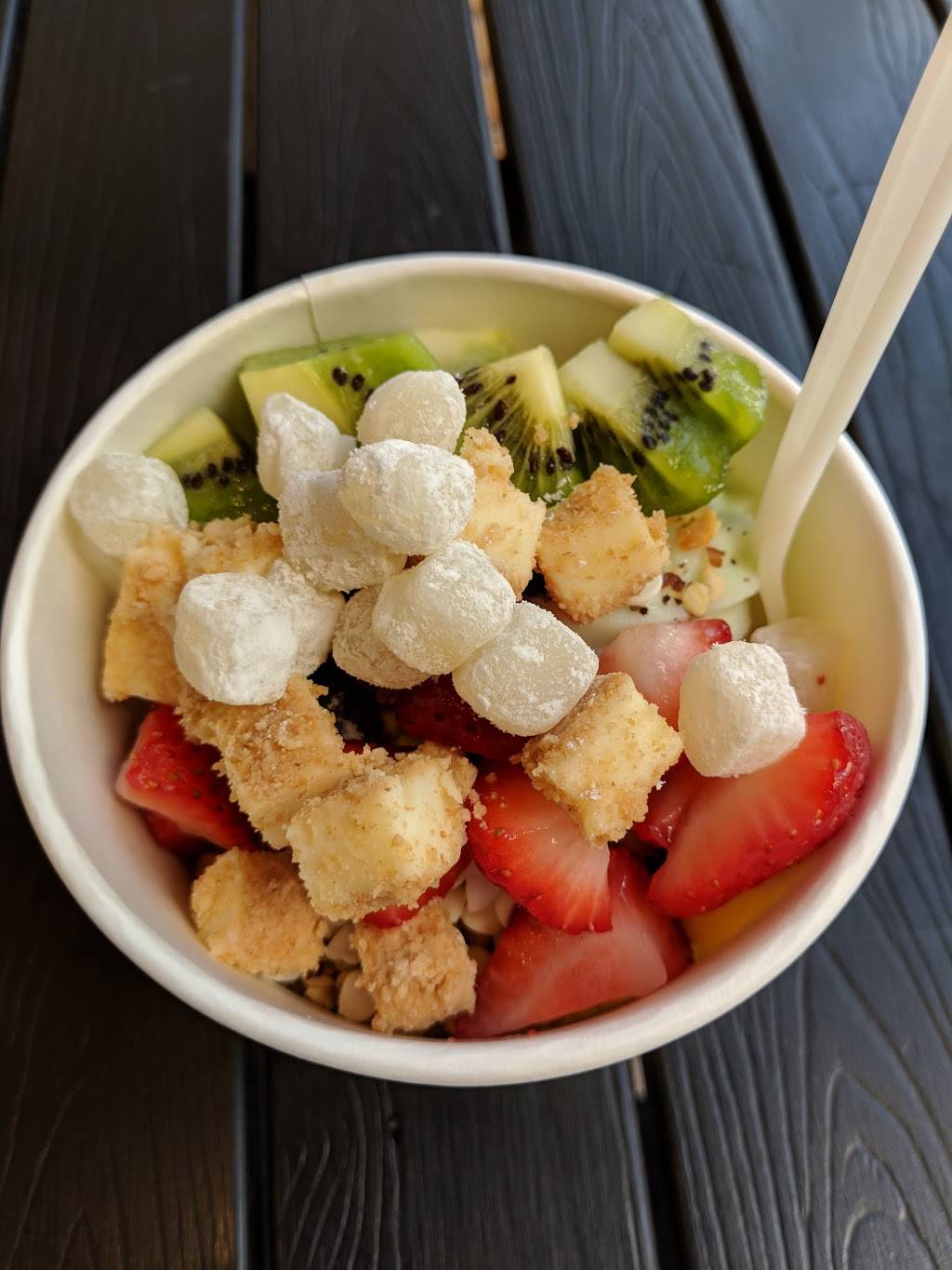 Swirlz Soft Serve Parlor | restaurant | 2136 Huntington Dr, San Marino, CA 91108, USA | 6269437723 OR +1 626-943-7723