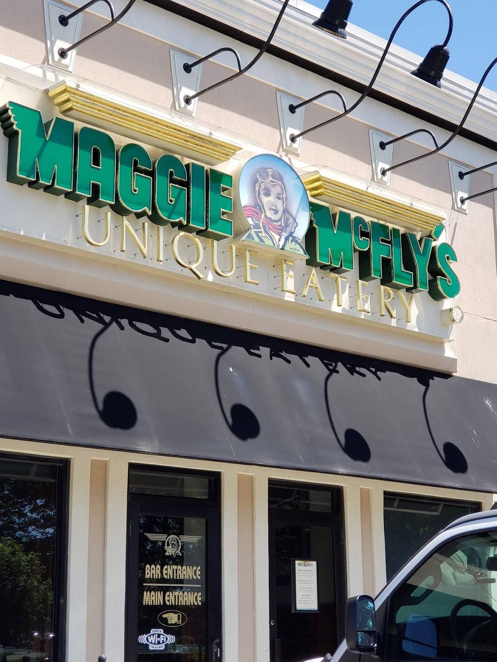 Maggie McFlys® Brookfield | restaurant | 3, 195 Federal Rd, Brookfield, CT 06804, USA | 2037757960 OR +1 203-775-7960