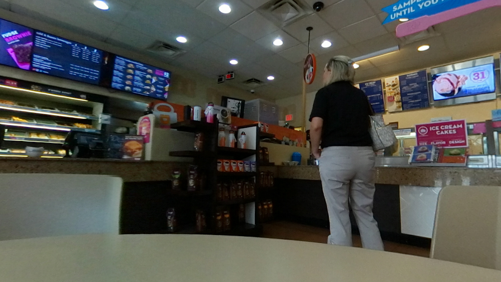Dunkin Donuts | cafe | 11200 E M.L.K. Jr Blvd #102, Seffner, FL 33584, USA | 8133159892 OR +1 813-315-9892