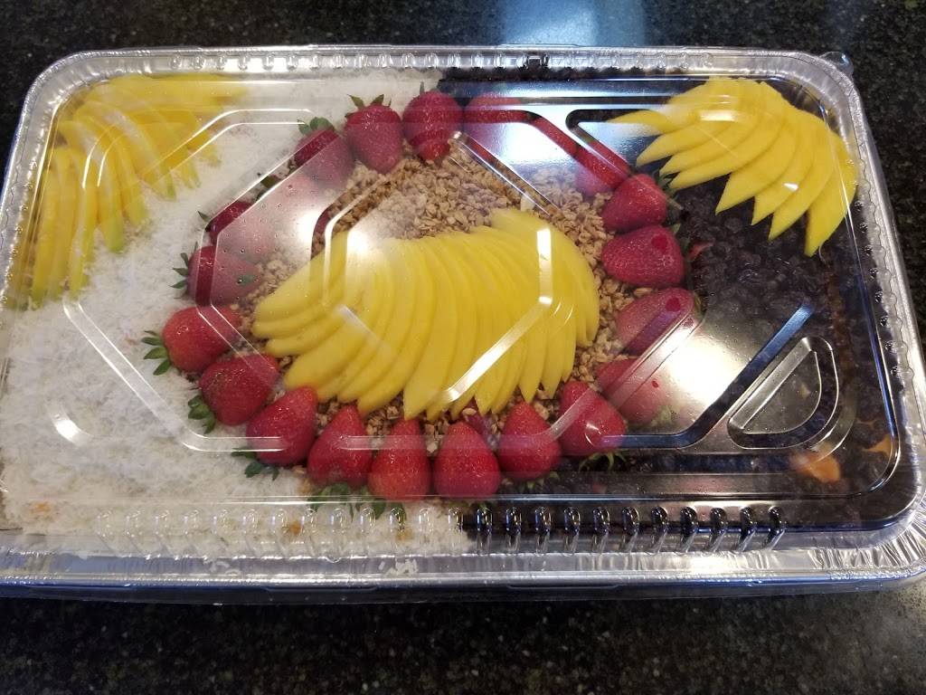 Las Chicas Fresas | restaurant | 246 S Towne Ave, Pomona, CA 91766, USA | 9094613240 OR +1 909-461-3240