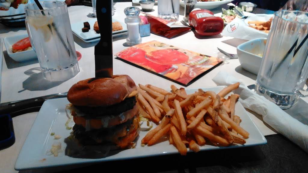 Ruby Tuesday | restaurant | 4732 Limestone Rd, Wilmington, DE 19808, USA | 3029959081 OR +1 302-995-9081