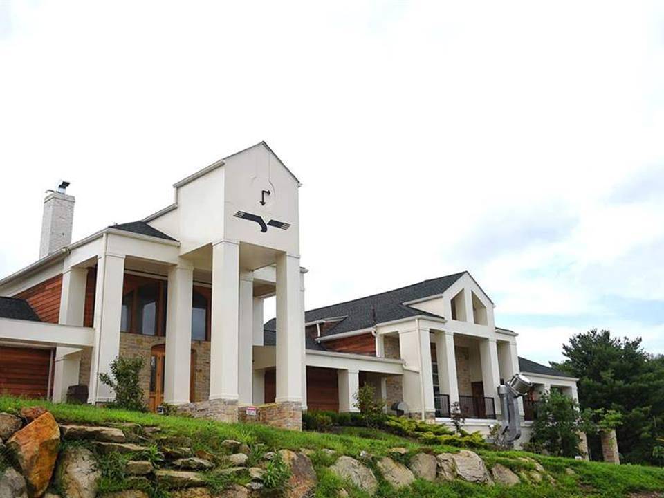 Black River Tavern & Valley of the Eagles Event Center | restaurant | 1100 Gulf Rd, Elyria, OH 44035, USA | 4403651411 OR +1 440-365-1411