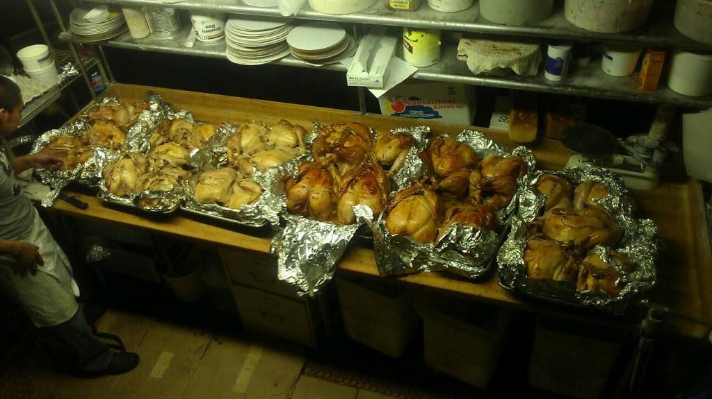 The Clinton House | restaurant | 2 W Main St, Clinton, NJ 08809, USA | 9087306230 OR +1 908-730-6230