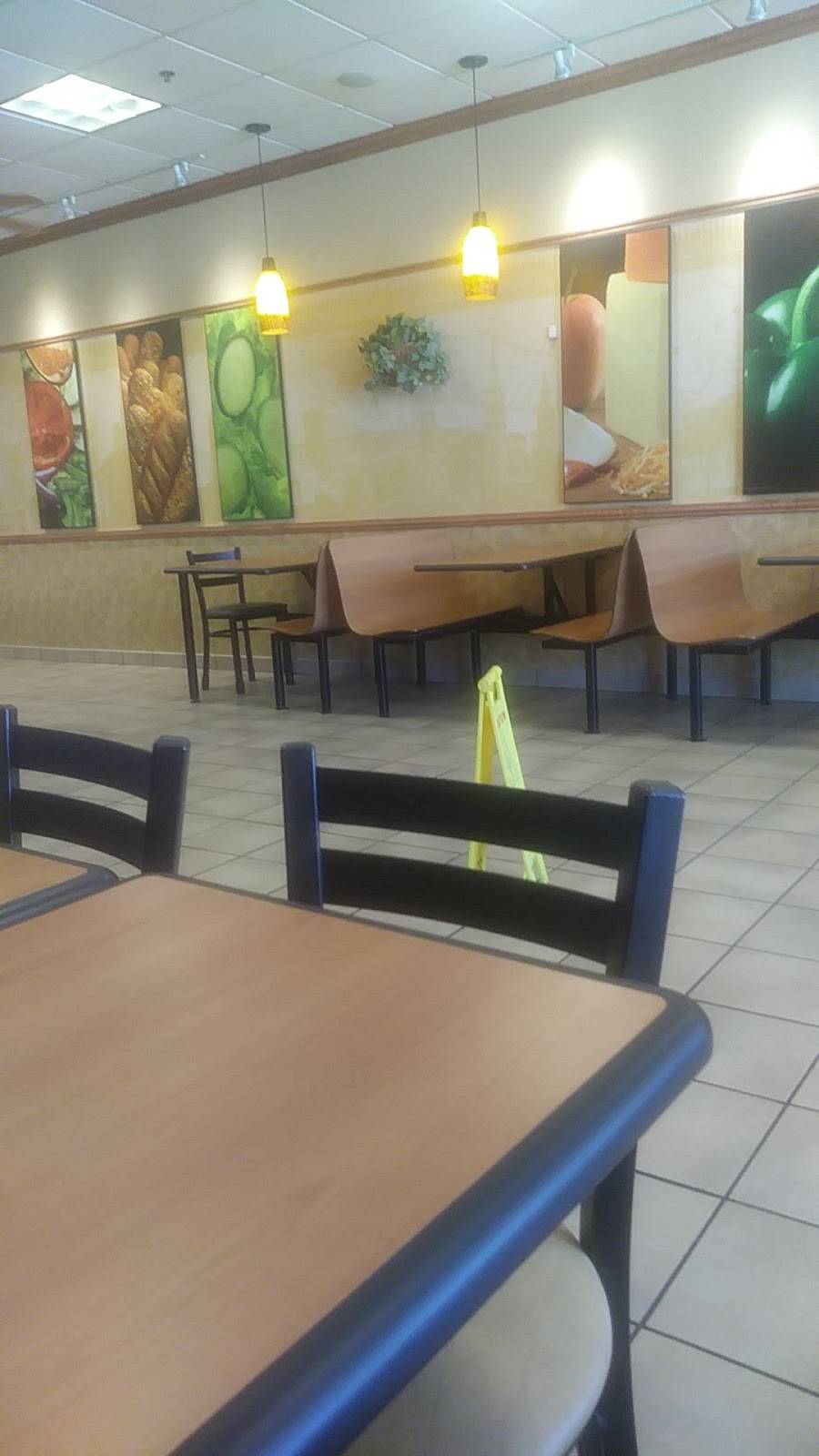 Subway | restaurant | 6172 Broadway, Merrillville, IN 46410, USA | 2199859457 OR +1 219-985-9457