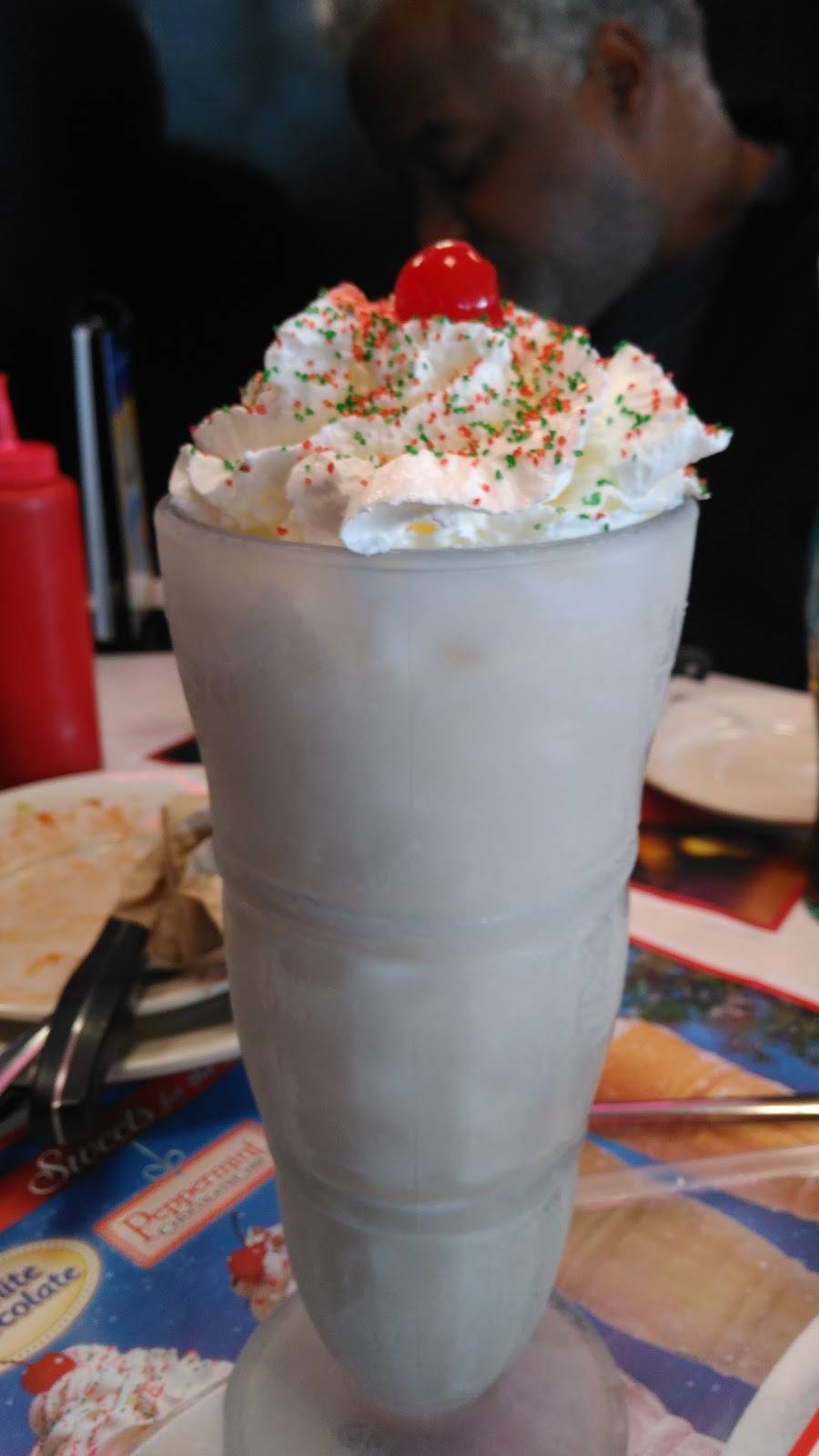 Steak n Shake | restaurant | 4913 Dixie Hwy, Louisville, KY 40216, USA | 5024484400 OR +1 502-448-4400