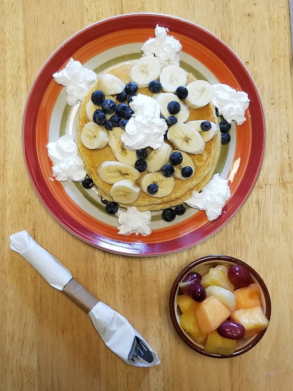 Broadway. Diner | restaurant | 2 E Main St, Middletown, DE 19709, USA | 3024641065 OR +1 302-464-1065