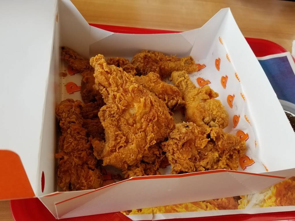 Popeyes Louisiana Kitchen | restaurant | 1999 Opelika Rd, Auburn, AL 36830, USA | 3348266030 OR +1 334-826-6030