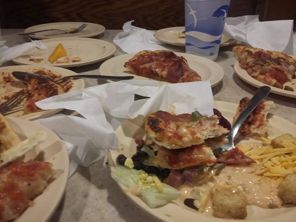 Pizza Village Of Beulaville | restaurant | 811 W Main St, Beulaville, NC 28518, USA | 9102983346 OR +1 910-298-3346