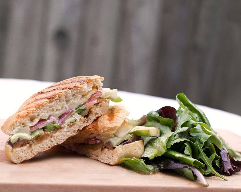 Frenchy’s Waffles & Sandwiches | restaurant | 2701 Del Paso Rd #130, Sacramento, CA 95835, USA | 5302048452 OR +1 530-204-8452