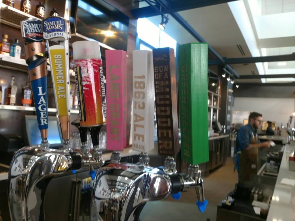 HMS Host American Craft Tavern | restaurant | Airport Terminal, 4600 International Gateway, Columbus, OH 43219, USA | 6142144379 OR +1 614-214-4379