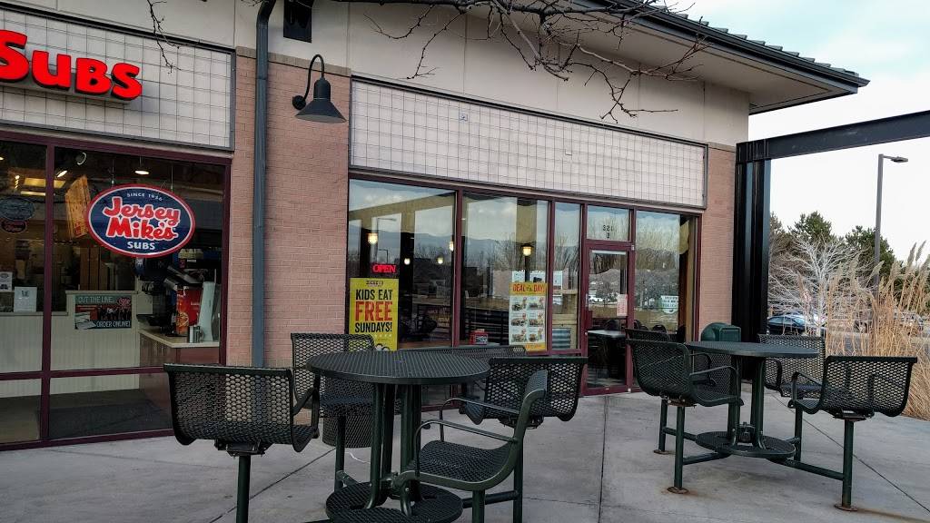 Dickeys Barbecue Pit | restaurant | 321 McCaslin Blvd, Louisville, CO 80027, USA | 3036040222 OR +1 303-604-0222