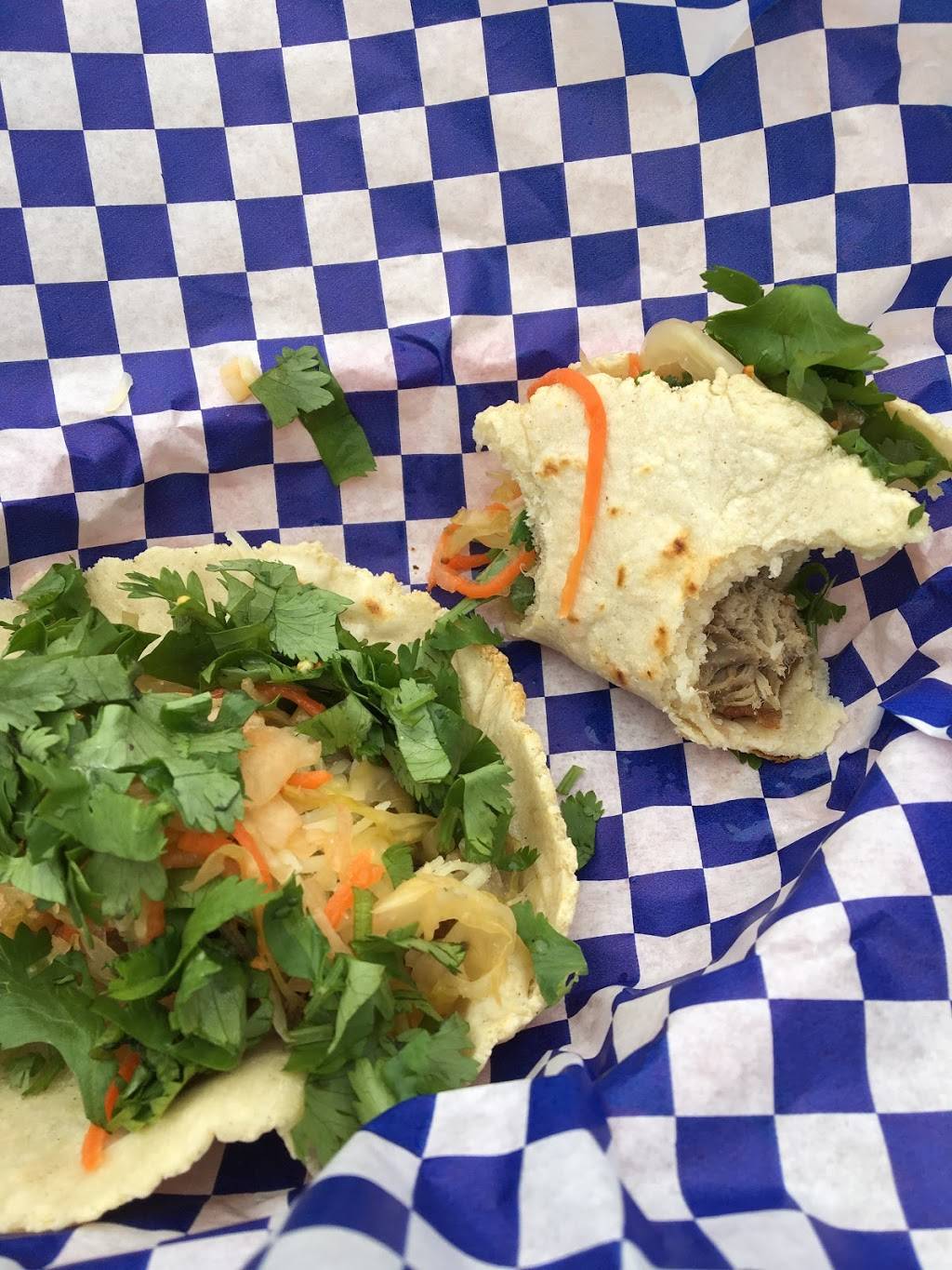 Divots Restaurant At Indian Creek Golf Course | restaurant | 3605 Brookside Dr, Hood River, OR 97031, USA | 5413080304 OR +1 541-308-0304