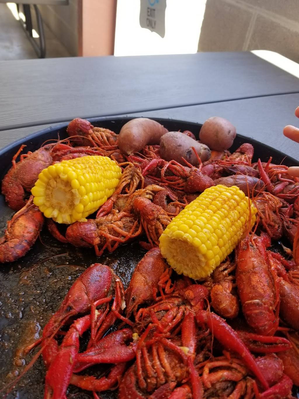 Crawfishin | restaurant | 1373 Hwy 96 S, Lumberton, TX 77657, USA | 4097816526 OR +1 409-781-6526