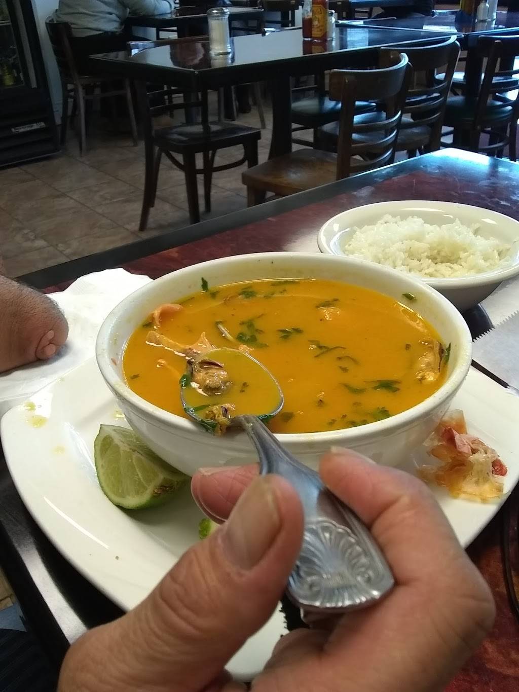 Adriana Restaurant | restaurant | 597 Broadway, Newark, NJ 07104, USA | 9733509700 OR +1 973-350-9700