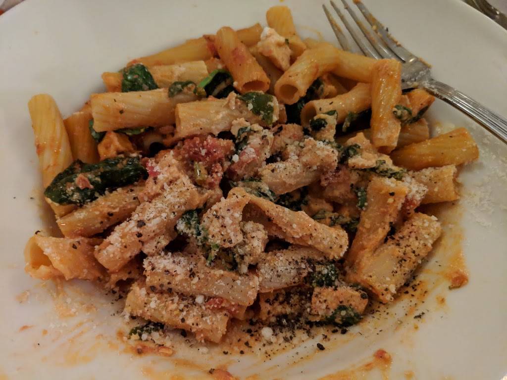 Maggianos Little Italy | restaurant | 3333 Bristol St, Costa Mesa, CA 92626, USA | 7145469550 OR +1 714-546-9550