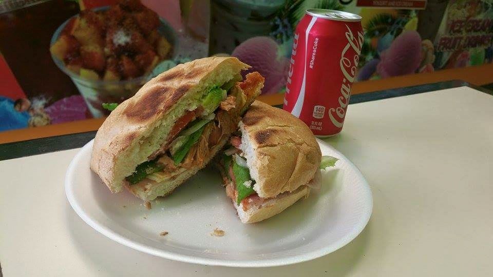 Fragola Yogurt & Ice Cream | meal takeaway | 3207 N Central Ave, Chicago, IL 60634, USA | 7086670379 OR +1 708-667-0379