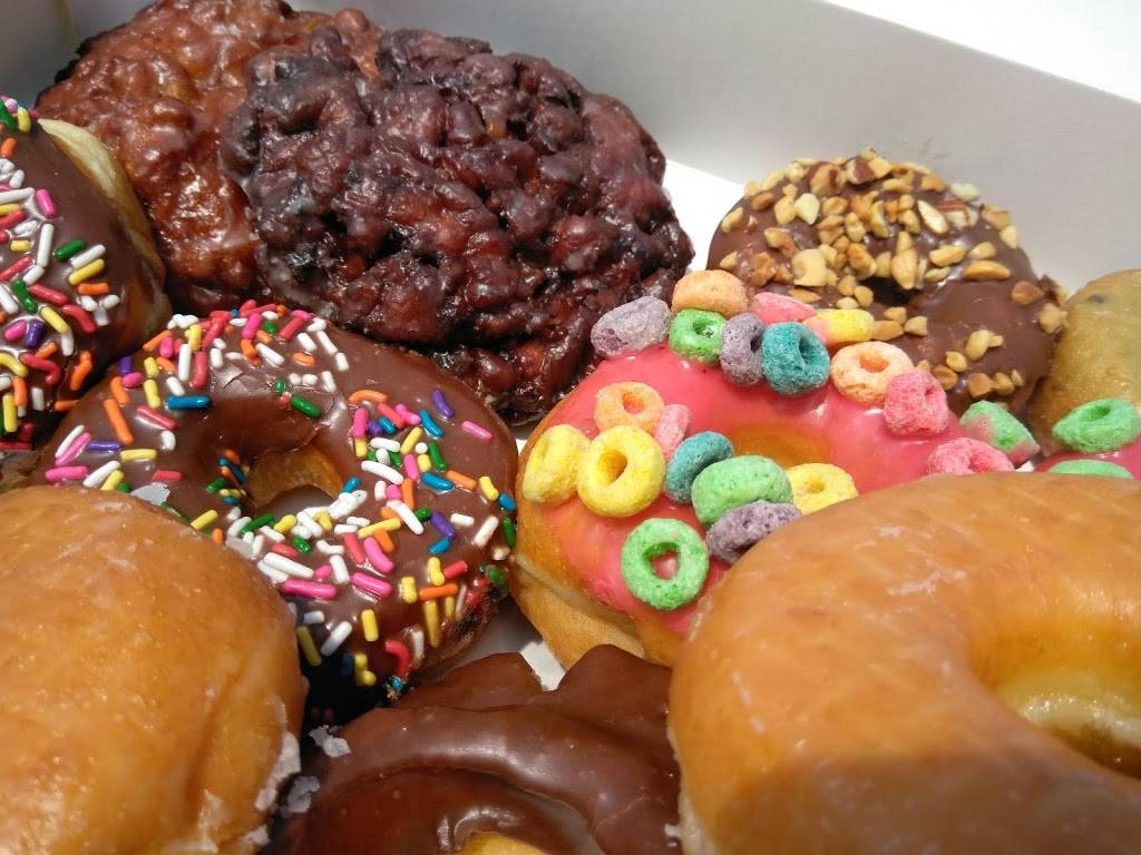 Rays Donuts #4 | restaurant | 2106 Candler Rd, Decatur, GA 30032, USA | 6785150173 OR +1 678-515-0173