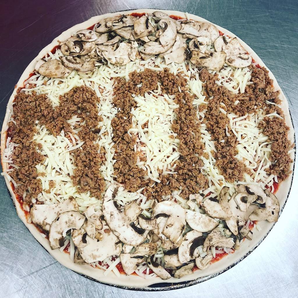 Carluccis Pizzeria | restaurant | 8757 Smoky Row Rd, Powell, OH 43065, USA | 6147641611 OR +1 614-764-1611