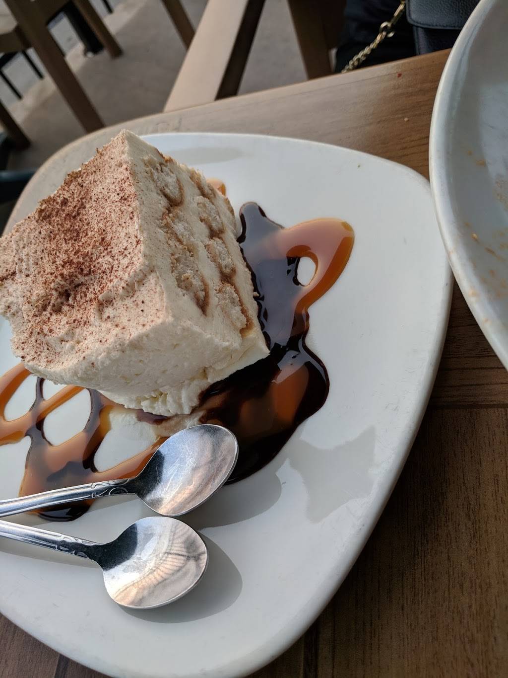 Uccellos Ristorante - Grandville | night club | 3940 Rivertown Pkwy, Grandville, MI 49418, USA | 6162499344 OR +1 616-249-9344