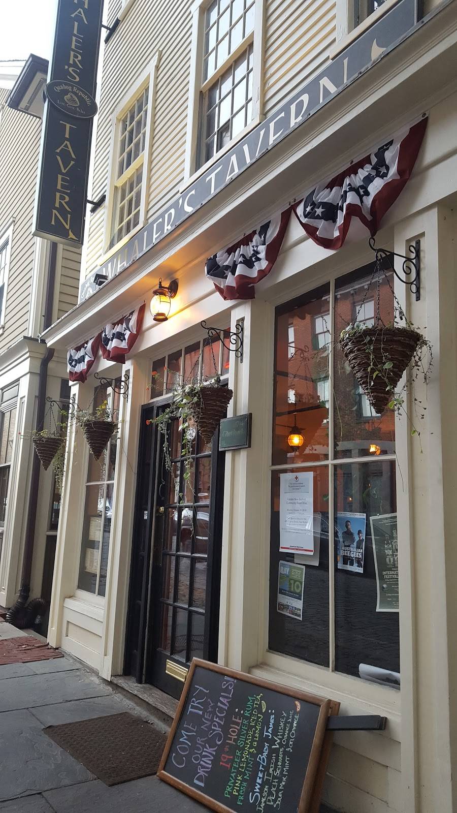 Quahog Republic Whalers Tavern | restaurant | 24 N Water St, New Bedford, MA 02740, USA | 7742066303 OR +1 774-206-6303