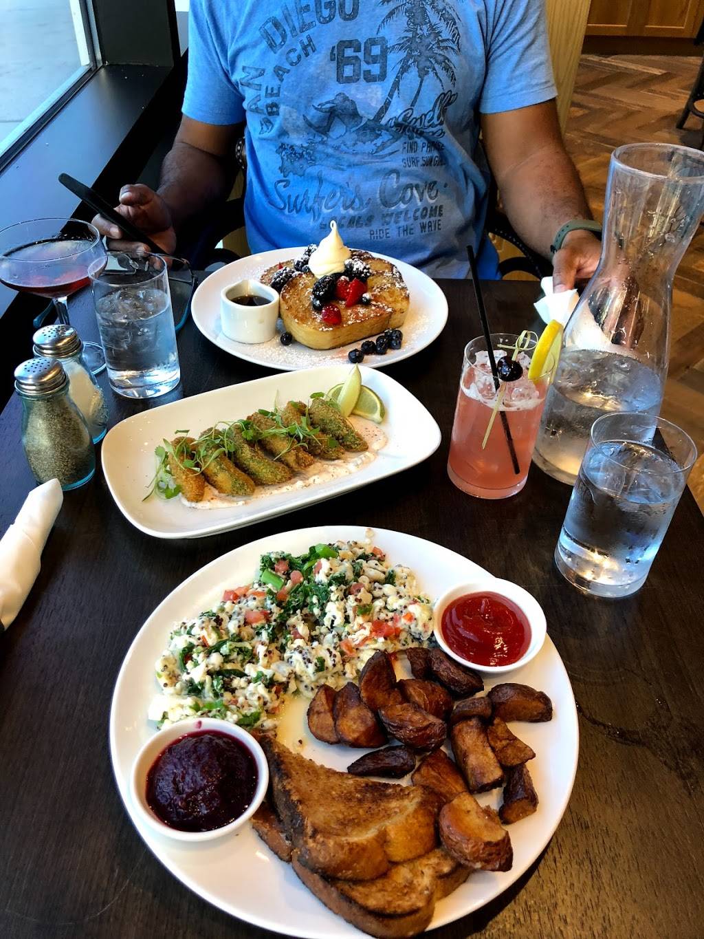 The Library - inspired by the George Peabody Library | restaurant | 600 5th St S, St. Petersburg, FL 33701, USA | 7273699969 OR +1 727-369-9969